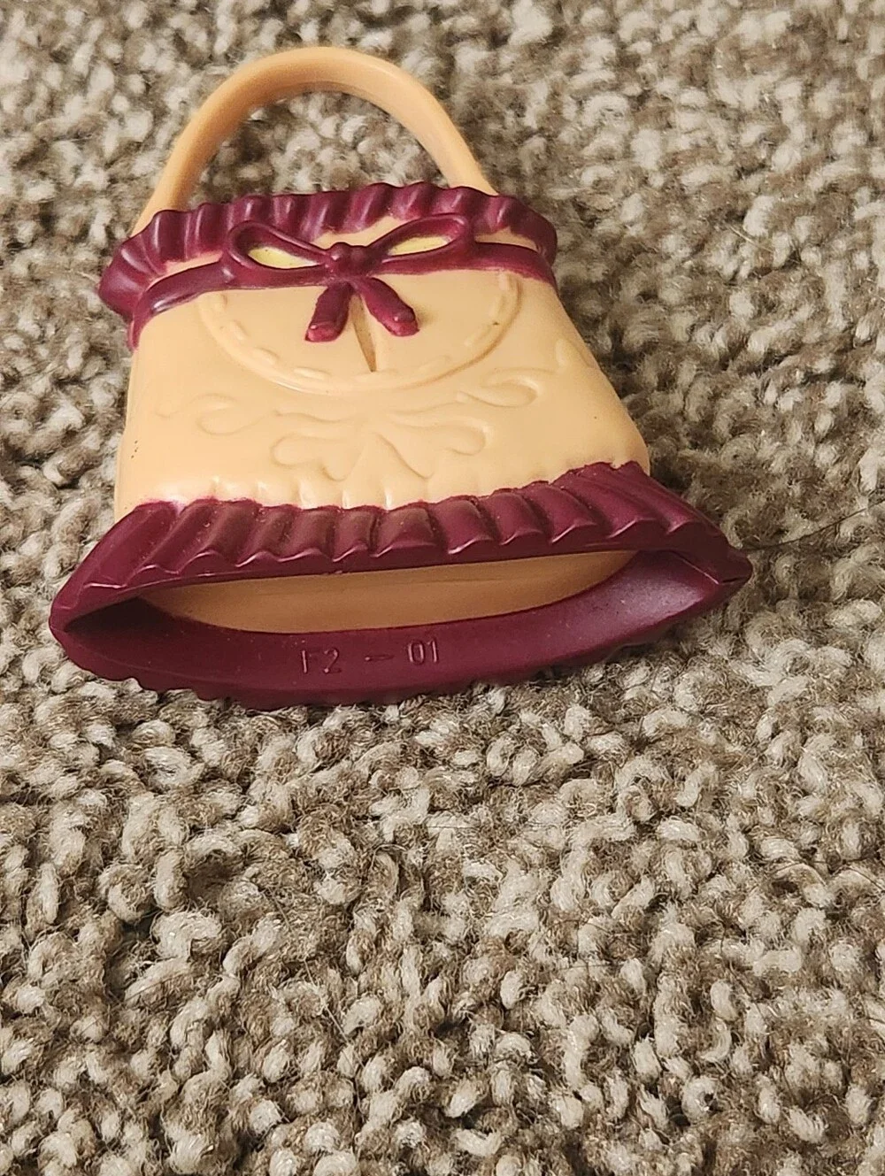 My Scene Shopping Spree (Trinkets) Chelsea Yellow & Red Purse Hand Bag Accessory